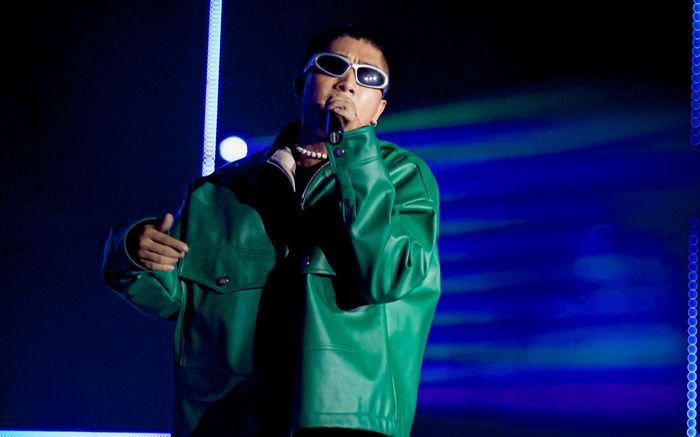 Không ngại 'đụng chạm vài người', rapper Ngắn thẳng thắn phê phán vấn đề xã hội trong 'Thời Nay'