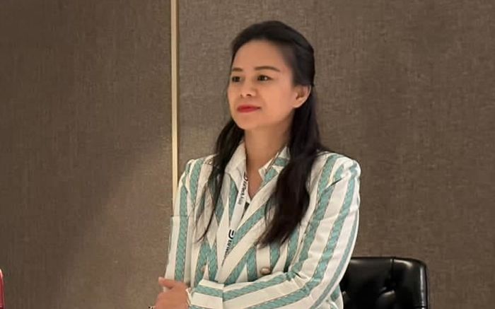 Khiến nhiều người 'phải suy nghĩ' vì bộ đồ mặc trên người, vợ Shark Bình lên tiếng giải thích