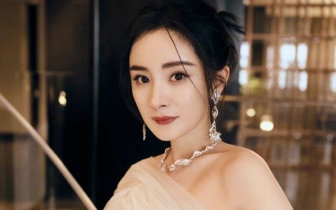 Dương Mịch bị bố ruột thẳng thừng chê nhan sắc không ưa nhìn