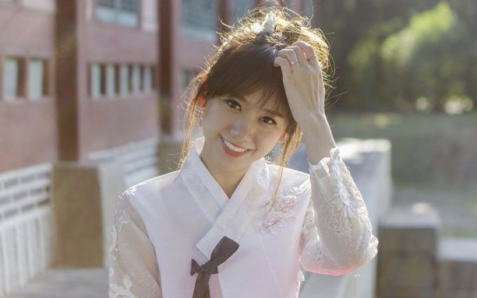 Hóa ra đây là lý do Hari Won vắng mặt trong buổi ra mắt phim của Trấn Thành