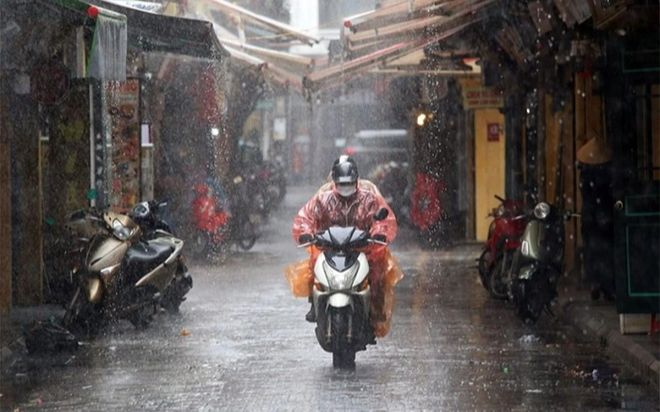 Miền Bắc rét về đêm, miền Trung lại đón mưa dông kéo dài