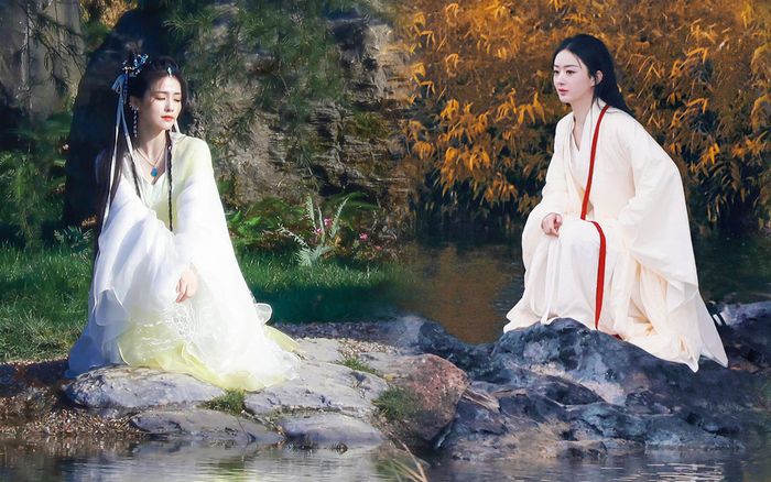 Triệu Lệ Dĩnh bị tố ăn cắp ý tưởng chụp ảnh đóng máy phim Trường Nguyệt Tẫn Minh của Bạch Lộc