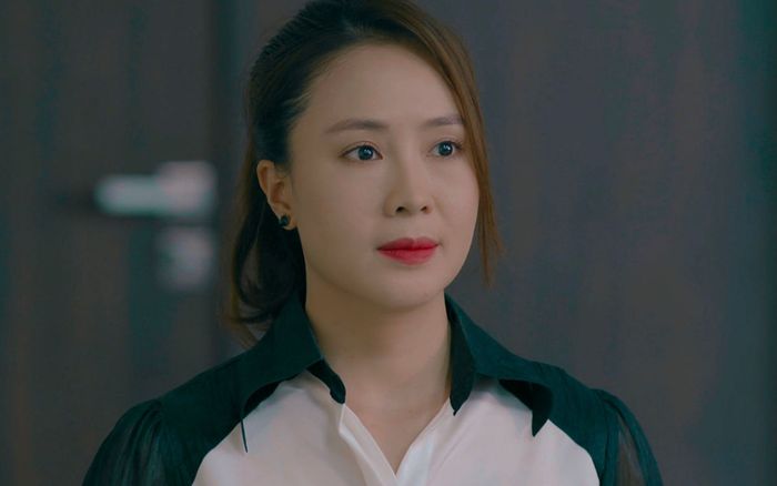 Hành Trình Công Lý: Làm luật sư mà 'ra dẻ' Phương (Hồng Diễm) bị sinh viên ngành luật ném đá