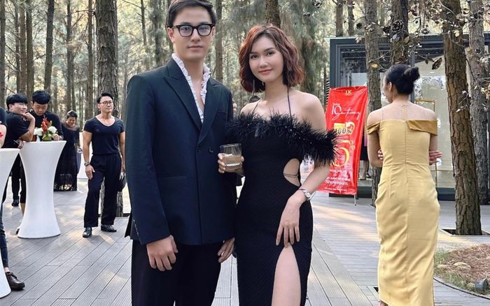 Hậu chia tay Đình Tú, Hương Giang xinh đẹp 'hút hồn', sánh đôi cùng 'chồng cũ' đi dự sự kiện