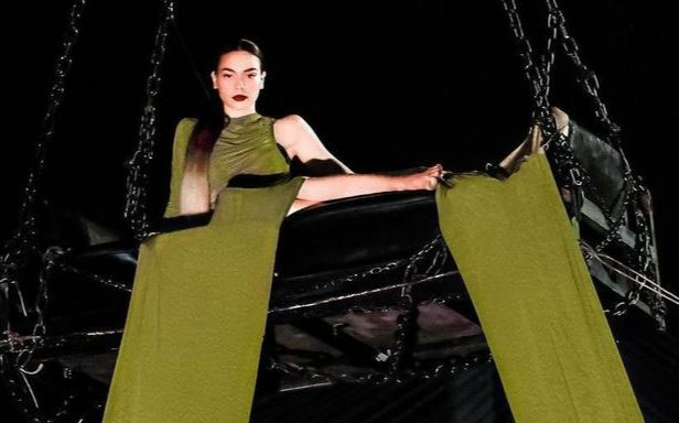 Cảnh quay nguy hiểm suýt bị Hồ Ngọc Hà 'tiễn' khỏi MV