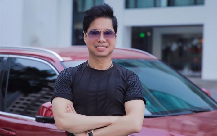 Danh ca Ngọc Sơn phá lệ không tổ chức sinh nhật, lên tiếng việc bị khán giả thúc ép 'lấy vợ sinh con'