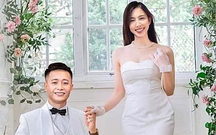 Ảnh cưới của Thùy Tiên và Quang Linh Vlog đẹp lung linh nhưng Lôi Con gây chú ý nhất