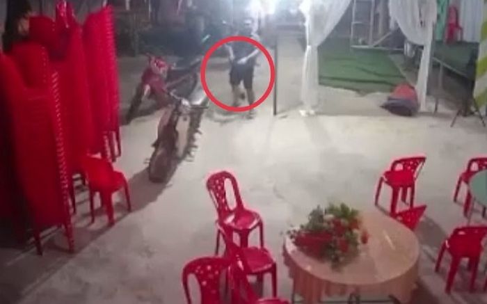 Một tiệc cưới bị nhóm thanh niên lạ mặt 'nã' 7 phát súng