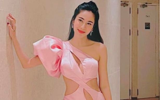 Thủy Tiên đăng status tâm trạng, tiết lộ về nỗi đau trong lòng