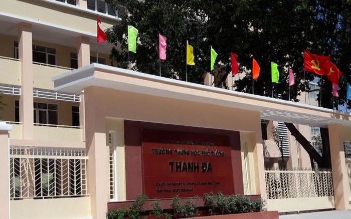 Nam sinh lớp 12 ngất trong nhà vệ sinh nghi sử dụng thuốc lá điện tử