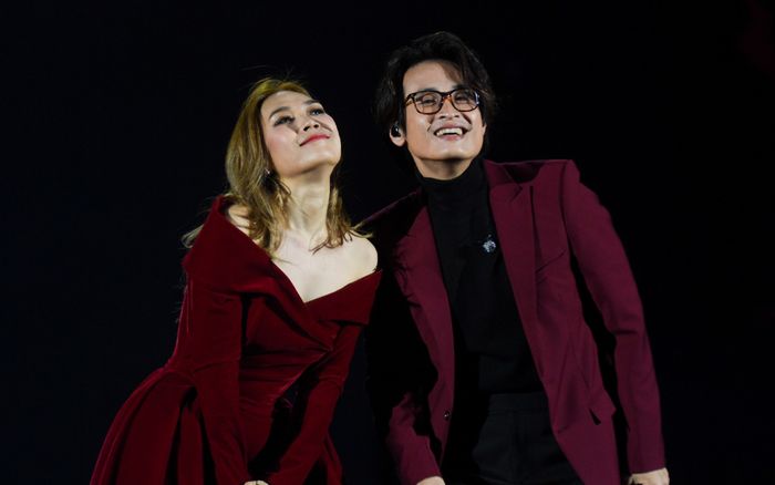 Xem lại ảnh tình cảm cùng Mỹ Tâm trên sân khấu, Hà Anh Tuấn: 'Có những cô gái không thể nào quên được'