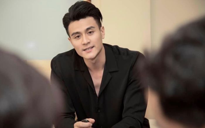 Siêu mẫu Vĩnh Thụy sẽ rút khỏi showbiz, chuẩn bị 'lấy vợ sinh con'?