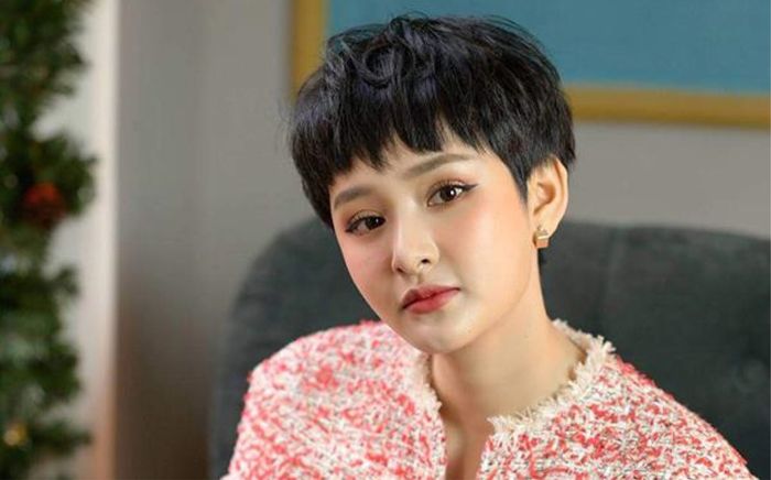 Hiền Hồ bị trường đại học hủy show phút chót vì phản ứng dữ dội của sinh viên