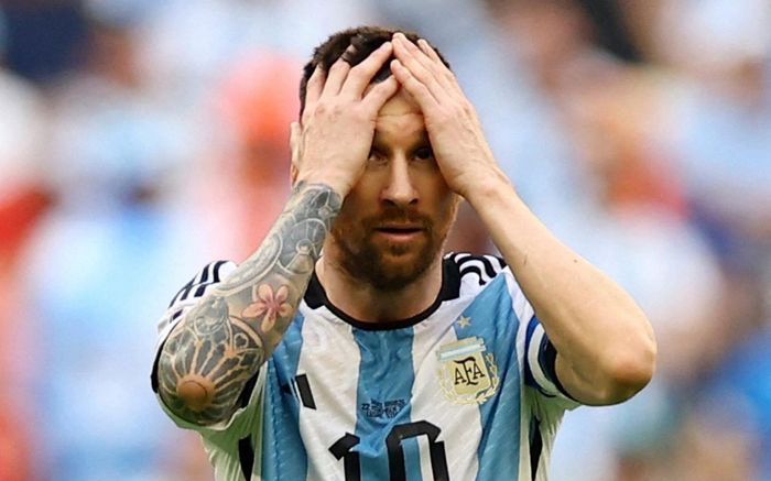 Điểm hạn chế giống Việt Nam khiến Argentina thua Saudi Arabia?