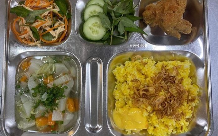 Khởi tố vụ án ngộ độc thực phẩm làm hàng trăm học sinh trường iSchool Nha Trang nhập viện