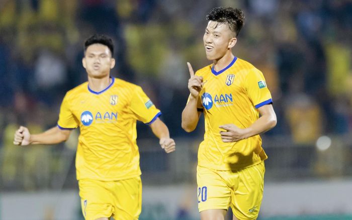 Công an Hà Nội chiêu mộ Phan Văn Đức và Bùi Tiến Dũng