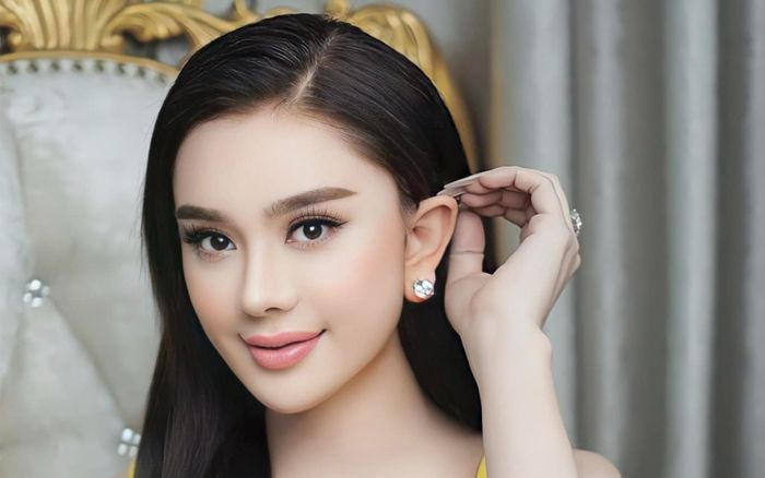 Đăng bài viết để tìm make up nhưng Lâm Khánh Chi bị xúc phạm giới tính, nữ ca sĩ liền phản ứng