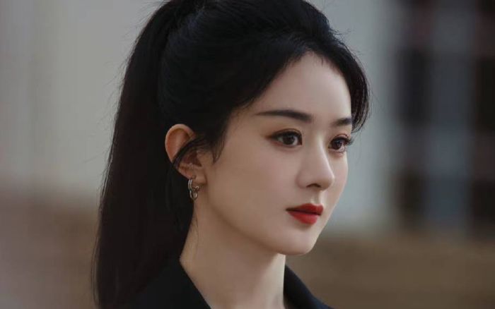 Người yêu mới của Triệu Lệ Dĩnh là anh em với Phùng Thiệu Phong?