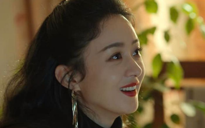 Triệu Lệ Dĩnh bị chê già nhưng dũng cảm trong phim mới