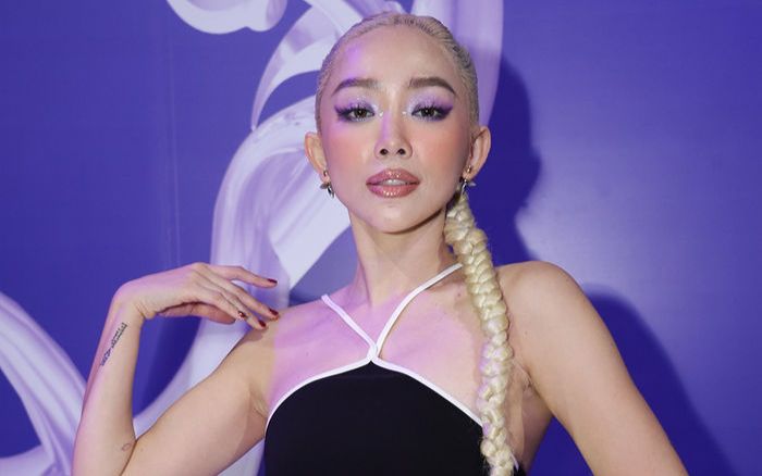 Album phòng thu thứ 4 'sold-out' đã lâu, fan Tóc Tiên bỗng yêu cầu nữ ca sĩ làm một điều