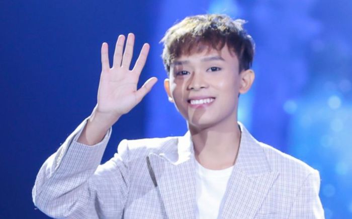 Ở tuổi 19, Hồ Văn Cường bất ngờ đón 'tin vui', fan rần rần chúc mừng