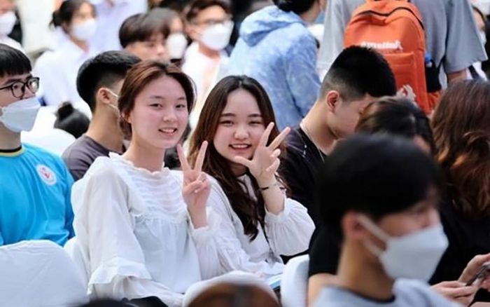 Tuyển sinh đại học năm 2023: Sẽ không chỉ bằng điểm thi tốt nghiệp THPT