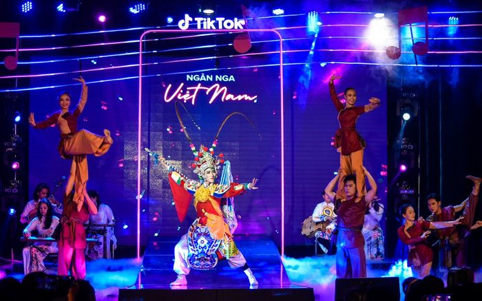 10 chiến dịch cộng đồng ý nghĩa của năm 2022 được người dùng hưởng ứng nhiệt tình trên TikTok