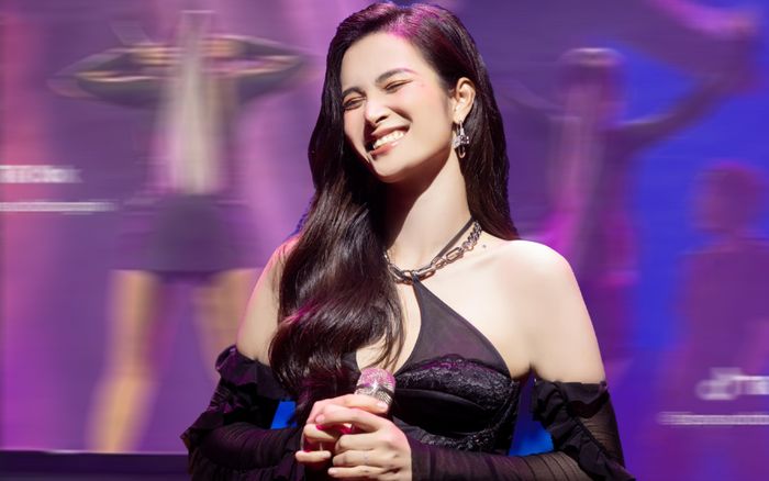 Đông Nhi khoe vũ đạo cực gợi cảm, nam dancer bên cạnh liền không giấu nổi cảm xúc