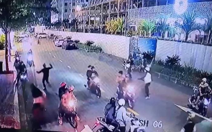 2 cô gái xảy ra mâu thuẫn, hàng chục thanh niên 'nổi hứng' anh hùng đi quyết chiến