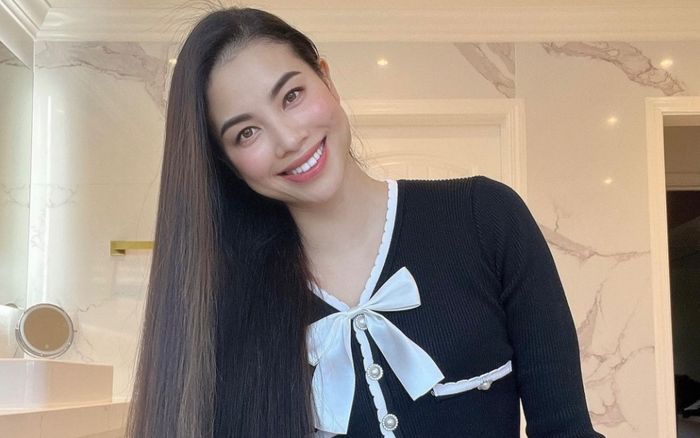 'Mẹ bỉm' Phạm Hương khoe ảnh mặt mộc nhưng visual thuộc hàng 'đỉnh của chóp'