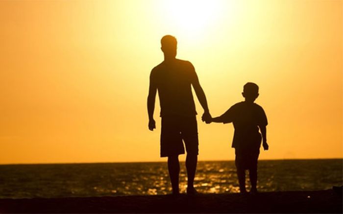 Làm văn tả về bố, nam sinh lớp 5 bất ngờ nhận được 'cơn mưa điểm 10' từ dân mạng