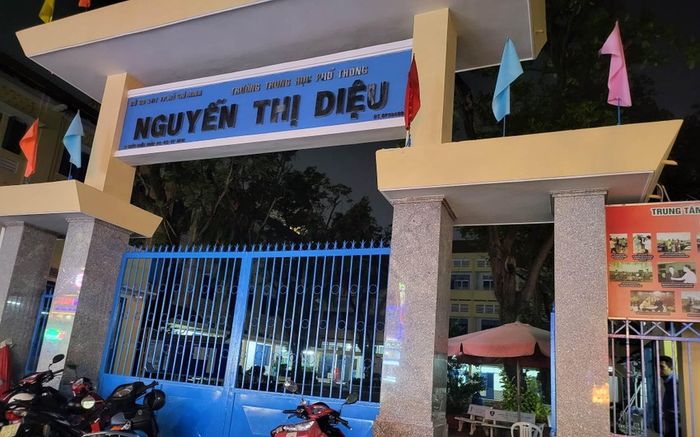 TP.HCM: Thực hư giáo viên nước ngoài bị cho nghỉ việc vì bảo vệ học sinh