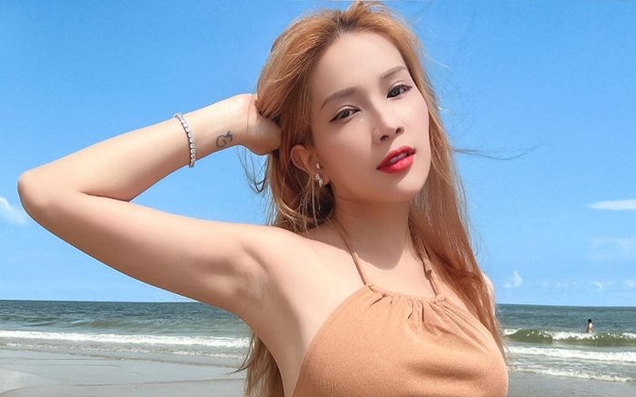 Khả Như bị Ngô Kiến Huy 'bóc phốt' trên mạng xã hội, lý do khiến dân tình không nhịn được cười