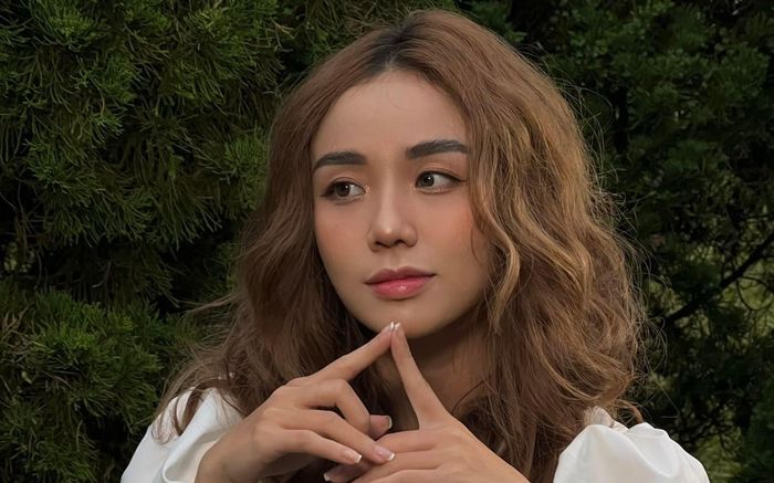 Vợ cũ Hoài Lâm than thở bất lực ở hiện tại, chuyện gì đây?