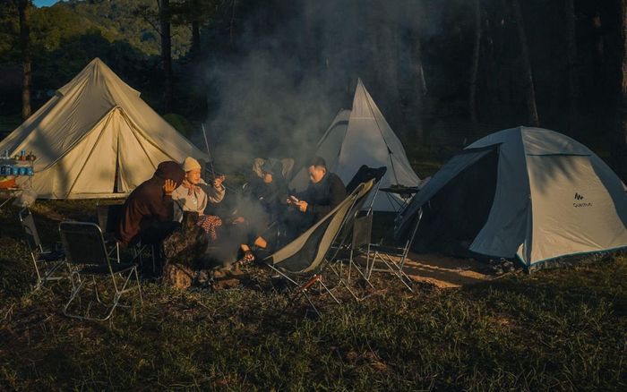 Cắm trại hồ Tuyền Lâm có gì vui mà dân tình 'kháo' nhau đi dịp cuối năm?