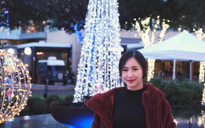 Khoe nhan sắc ngọt ngào nơi trời Tây, Hương Tràm trả lời ra sao khi liên tục được fan nhắn nhủ về nước?