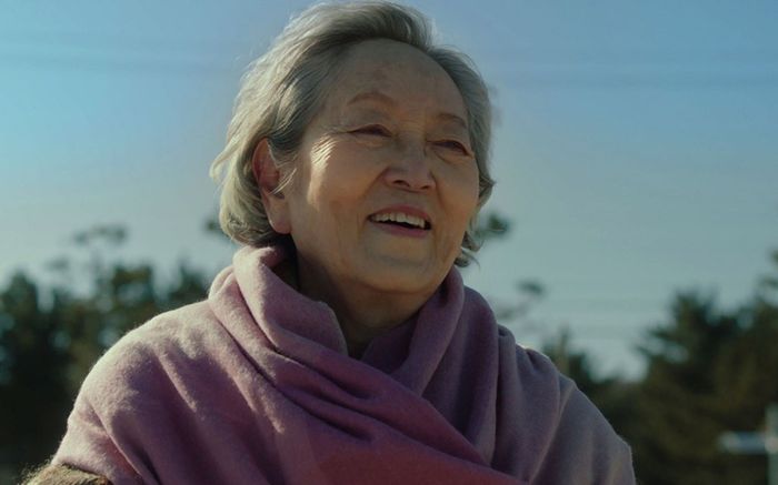 Hãy Chăm Sóc Mẹ: Bộ phim đóng chính đầu tay của 'người bà quốc dân' Kim Young-ok