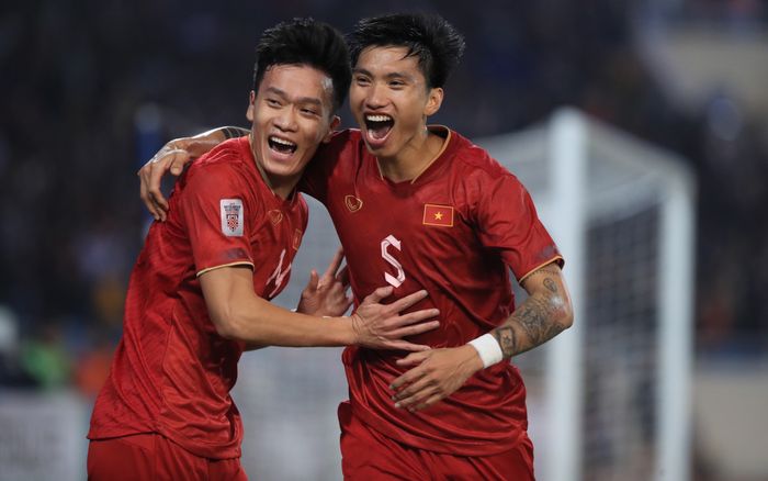 Tuyển Việt Nam đánh bại Malaysia bằng đẳng cấp tuyệt đối: Ngả mũ trước ông Park!