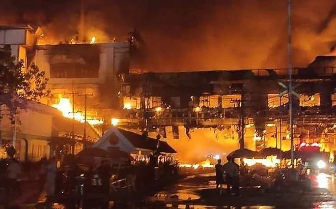 Cháy khủng khiếp tại sòng bạc Campuchia, ít nhất 11 người chết