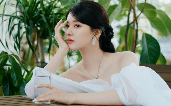 Bóc trần nhân cách thật của Triệu Lộ Tư, hóa ra được thừa hưởng tính cách từ mẹ