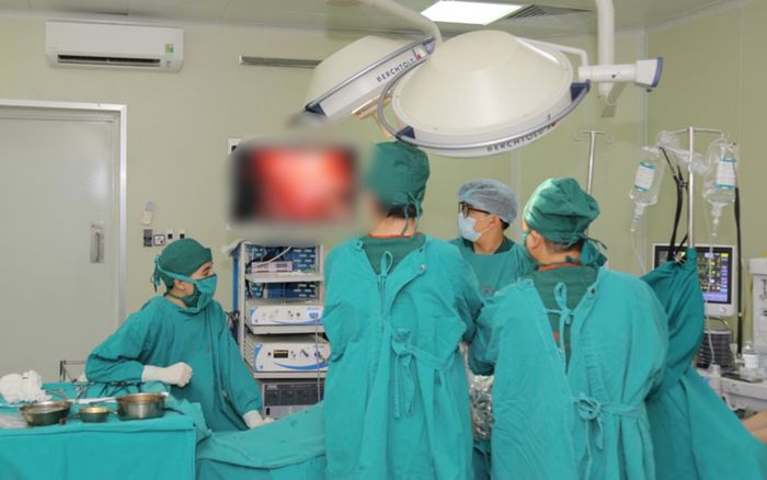 Di chứng hậu Covid-19, hai bệnh nhân phổi đông đặc, xơ hóa hoại tử