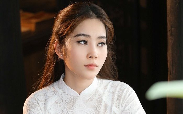 Nam Em bật mí chuyện yêu thầy giáo thời cấp 3, từng nghĩ đến chuyện kết hôn năm 17 tuổi