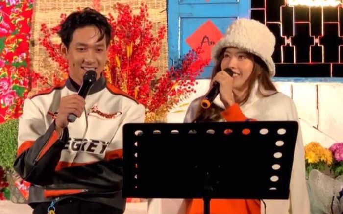 Nam Em và Song Luân được netizen 'đẩy thuyền' trong đêm diễn cuối năm, còn diện hẳn đồ đôi lên sân khấu