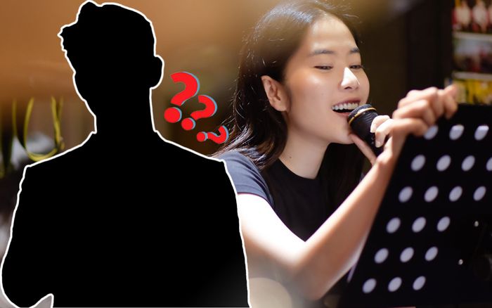 Nam ca sĩ ghi điểm khi có hành động 'ga-lăng' dành cho Nam Em khi hát cùng nhau