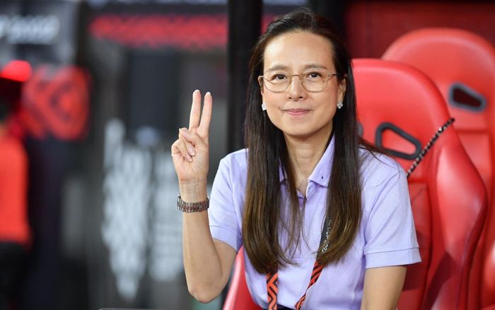 Madam Pang chi tiền làm mọi thứ tốt nhất để Thái Lan thắng Campuchia