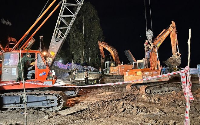 Giải cứu bé trai 10 tuổi lọt trụ bê tông: Sáng 4/1, khoan dần về đích độ sâu 36m dưới lòng đất