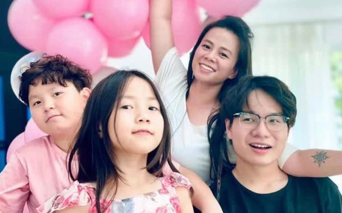 Vợ Shark Bình nhắn nhủ tới con trai đầy xúc động, mong con luôn mỉm cười dù cuộc đời có vùi dập
