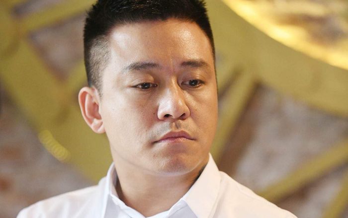 Vừa mới nhận 'quà', Tuấn Hưng phải 'cầu cứu' Duy Mạnh vì gặp 'sự cố' trên mạng xã hội