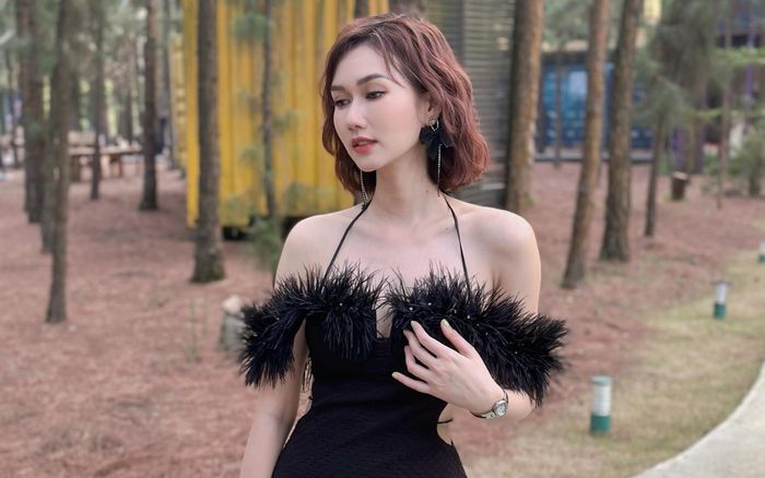 Bạn gái cũ Đình Tú gặp vấn đề sức khỏe, tiết lộ phải dùng thuốc và biện pháp trị liệu để làm việc