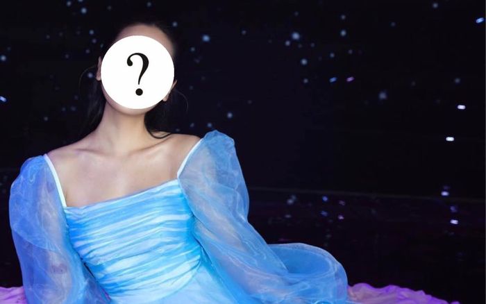 Nữ ca sĩ nổi tiếng Vbiz lên tiếng tố tình cũ 'giả tạo' trong buổi lễ trao giải